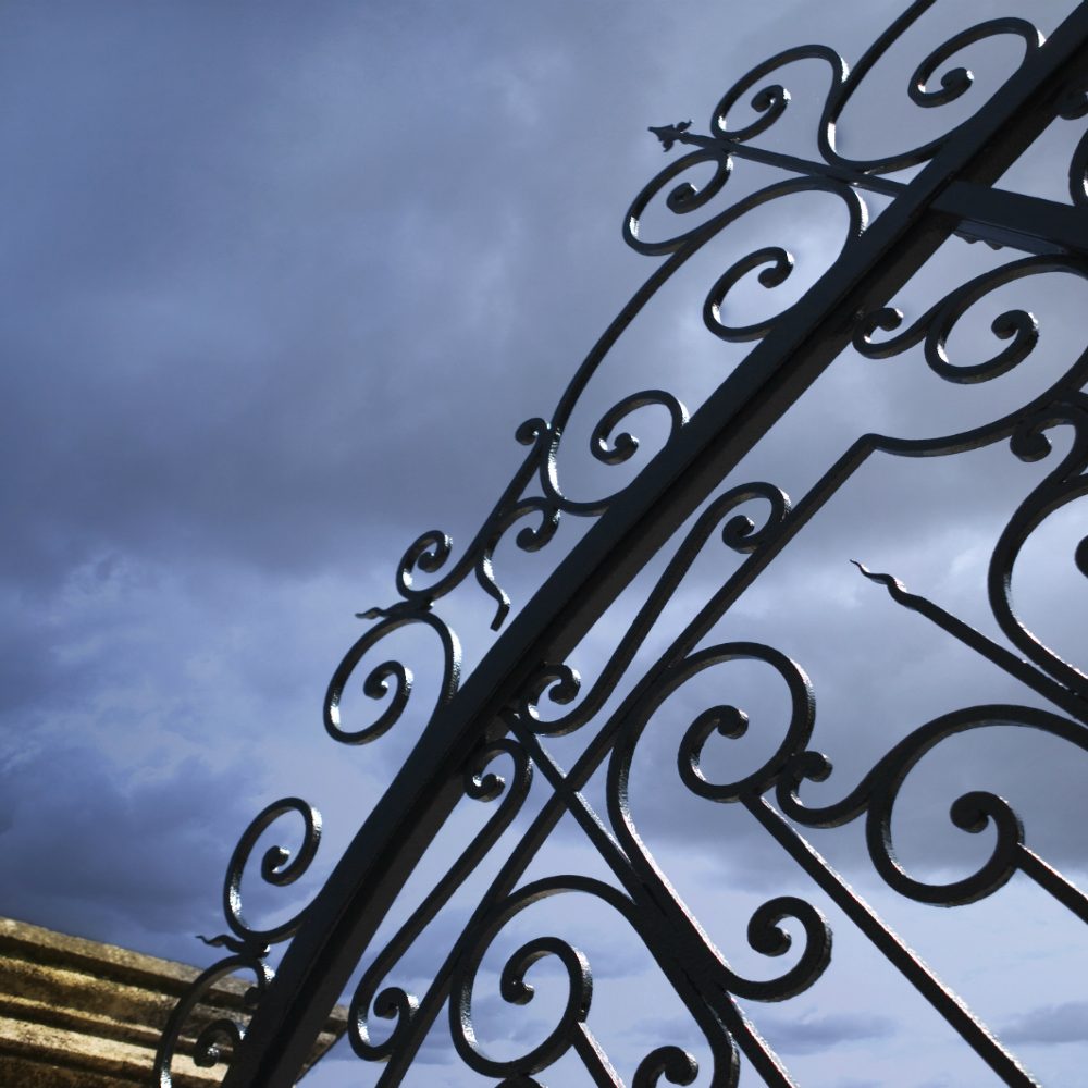 Top 3 Costly Misconceptions About Iron Gates