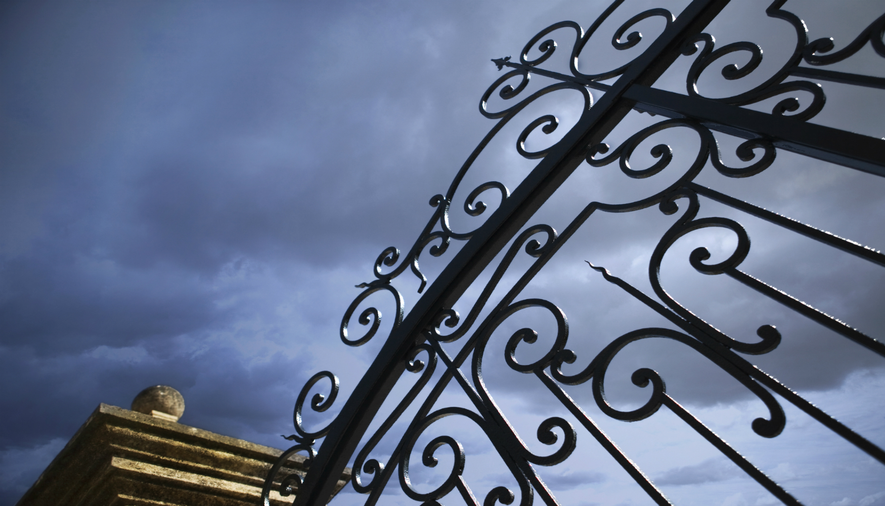 Top 3 Costly Misconceptions About Iron Gates