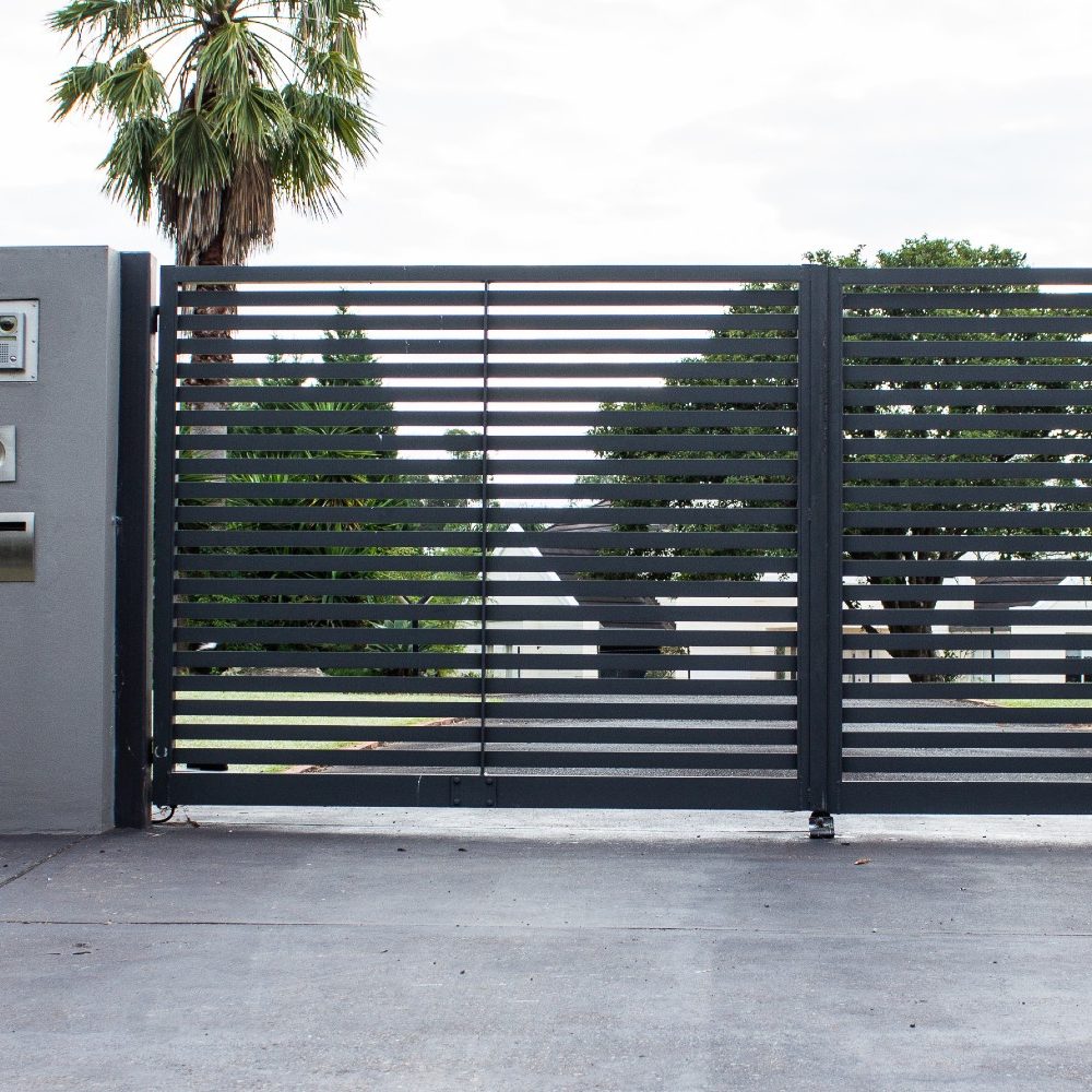 4 Clear Signs Your Security Gates Need Repair