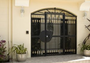 4 Clear Signs Your Security Gates Need Repair